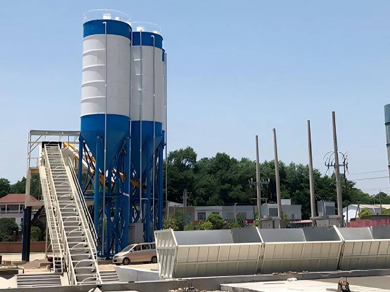 The Difference Between Bucket-lifting and Inclined Belt Conveyor in Concrete Mixing Plants