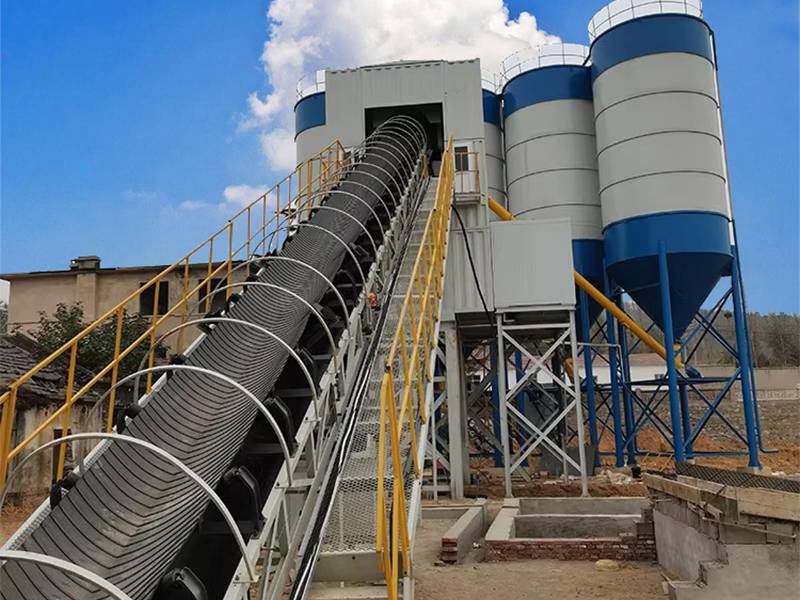 Installation and Adjustment of Aggregate Belt Conveyor in Concrete Mixing Plant